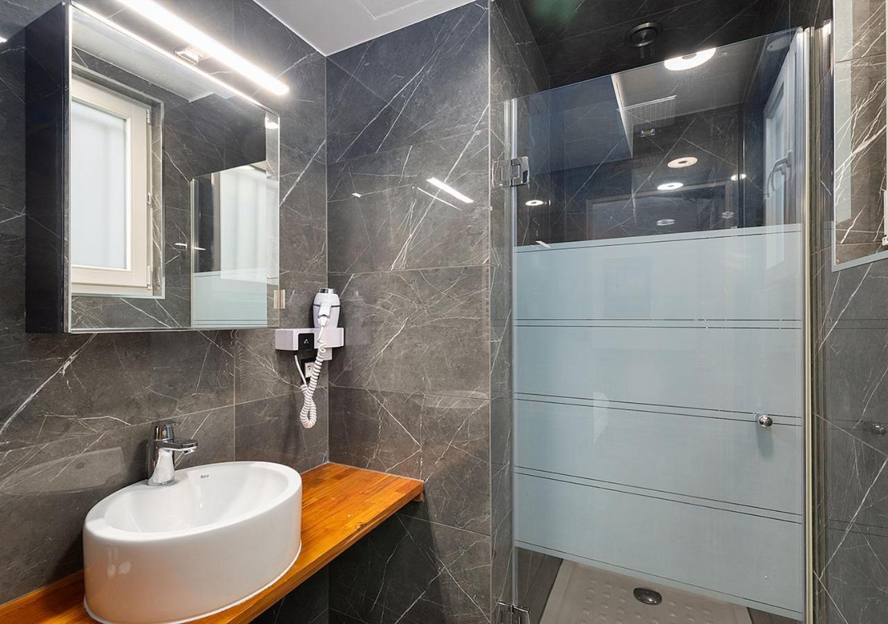 Holiday home Le Pavillon Ponthieu - Champs-elysees Paris